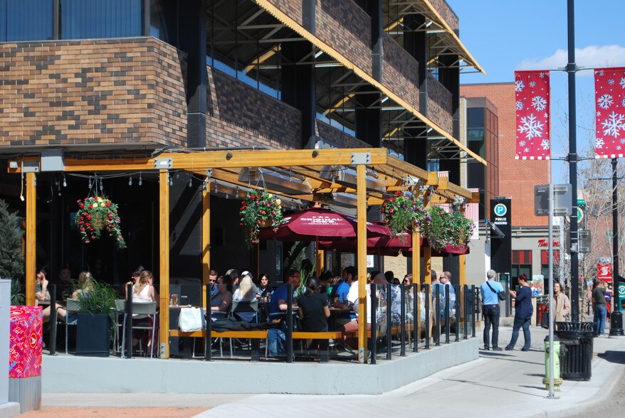 1220 Kensington Rd NW, Calgary, AB à louer - Photo du bâtiment - Image 2 de 6