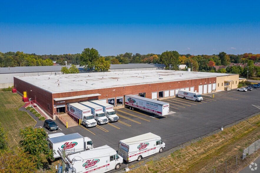 69 Leggett St, East Hartford, CT à louer - Photo du bâtiment - Image 3 de 4