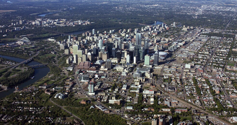 10205 101 St NW, Edmonton, AB à louer - Aérien - Image 2 de 7