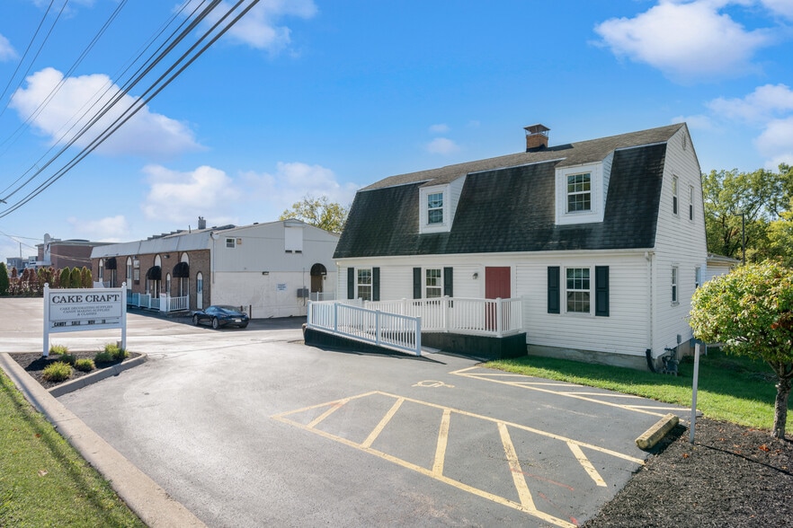 3341 Dayton-xenia Rd, Dayton, OH for sale - Building Photo - Image 3 of 58