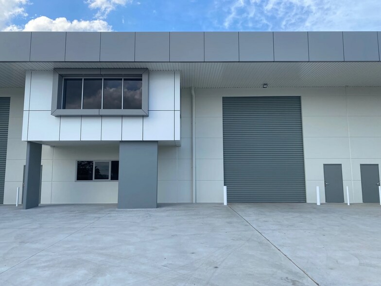 6 Cobar Pl, Gregory Hills à louer - Photo du bâtiment - Image 1 de 2