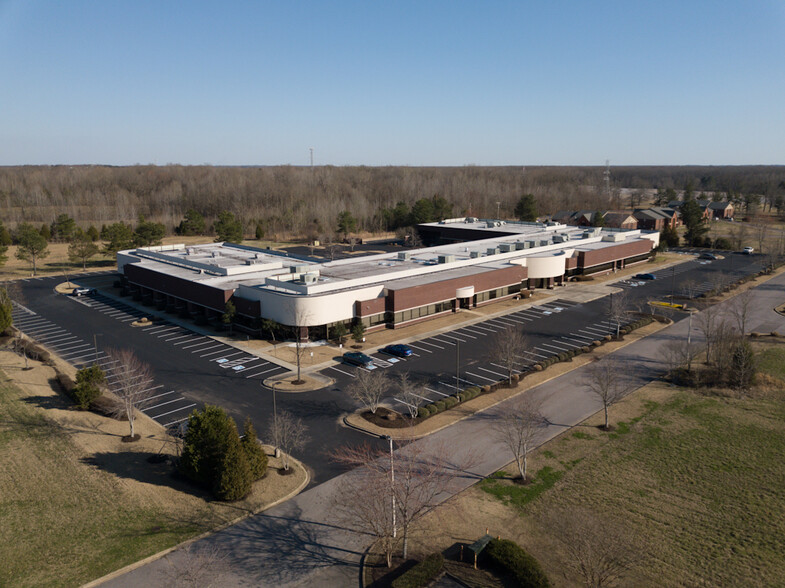 3860 Forest Hill Irene Rd, Memphis, TN à vendre - Photo du bâtiment - Image 1 de 1