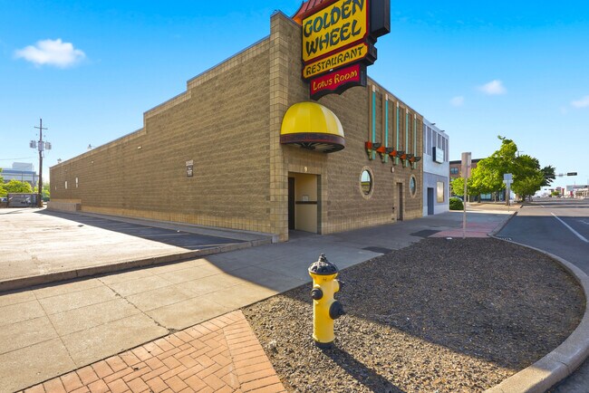 More details for 9 S 1st St, Yakima, WA - Retail for Sale