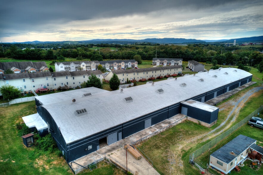 110 McCauley Dr, Timberville, VA for lease - Building Photo - Image 2 of 16