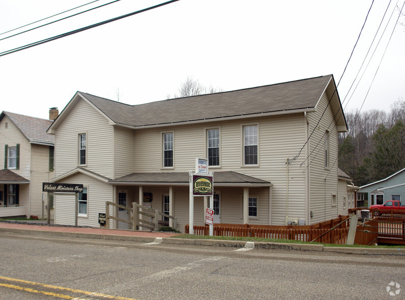 300-310 Main St, Volant, PA for sale - Primary Photo - Image 1 of 1