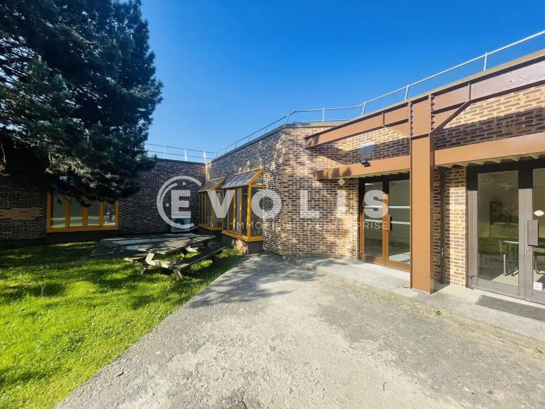 Office in Croissy-Beaubourg for lease Building Photo- Image 1 of 11