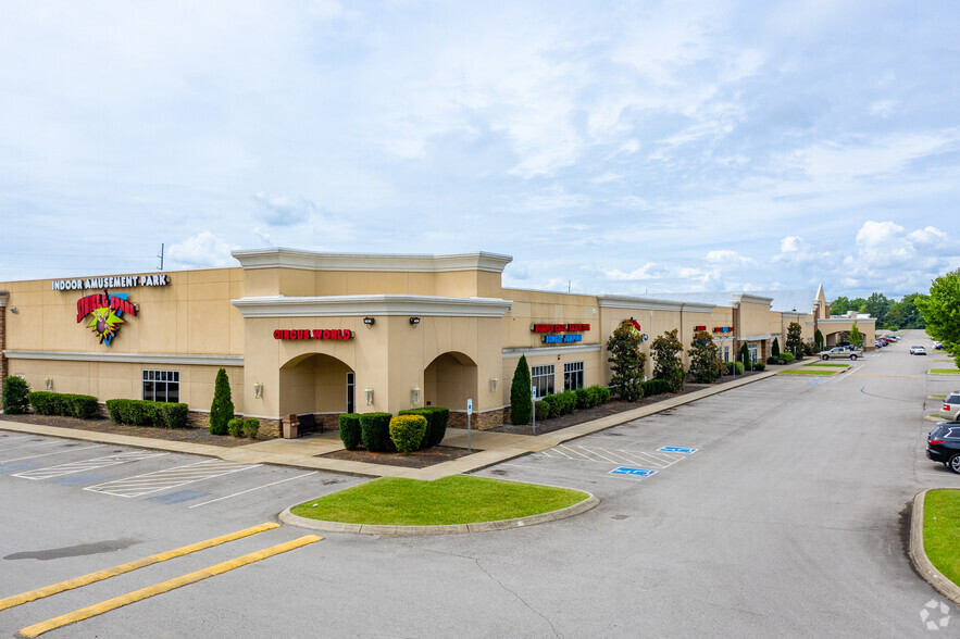 90 Volunteer Dr, Hendersonville, TN for lease - Primary Photo - Image 1 of 7