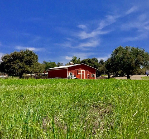 17718 Highway 67, Ramona, CA à louer - Photo principale - Image 1 de 7