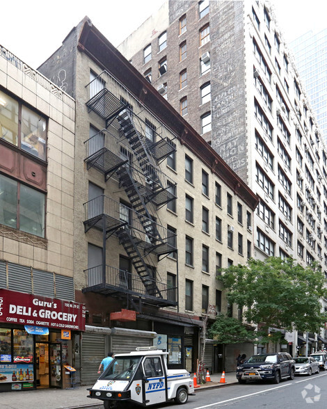 147 W 29th St, New York, NY for lease - Primary Photo - Image 1 of 3