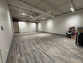 14201 N Santa Fe Ave, Edmond, OK à louer Photo intérieure- Image 1 de 4