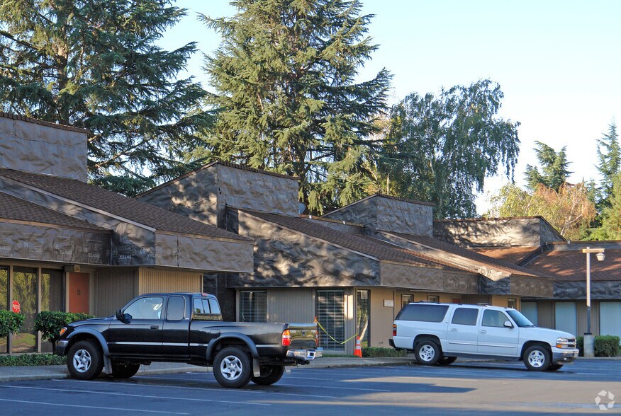 2522 Grand Canal Blvd, Stockton, CA for sale - Building Photo - Image 2 of 14