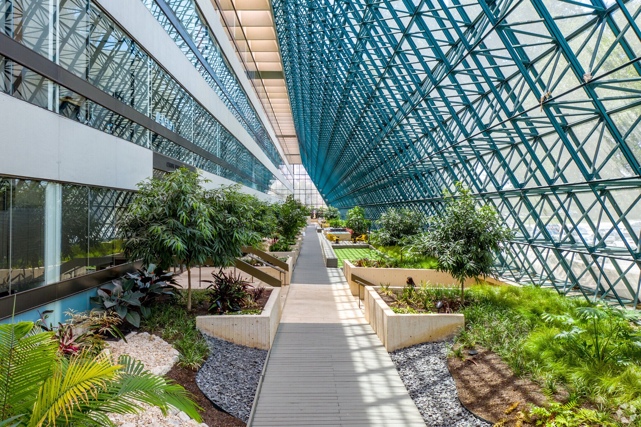 84 NE Loop 410, San Antonio, TX à louer Photo du bâtiment- Image 1 de 13