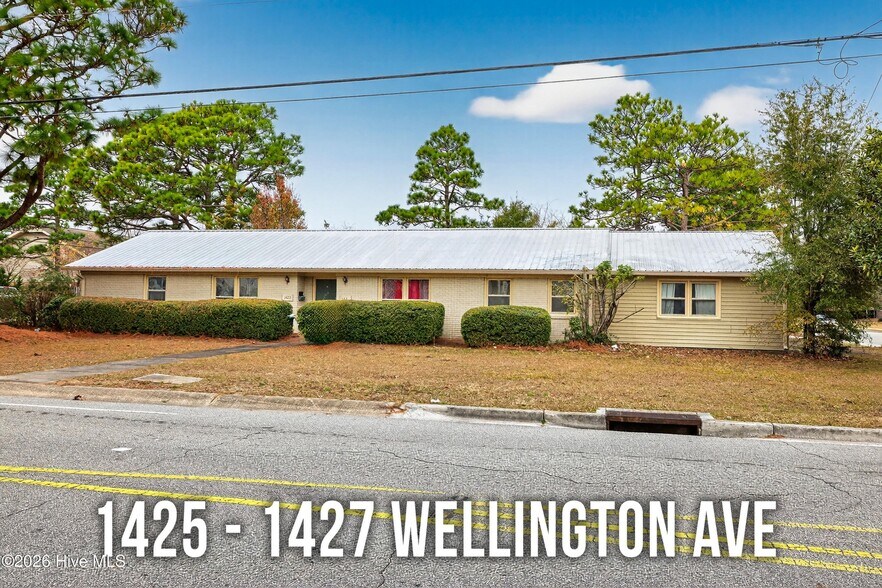 1421-1425 Wellington Dr, Wilmington, NC à vendre - Photo du bâtiment - Image 2 de 11