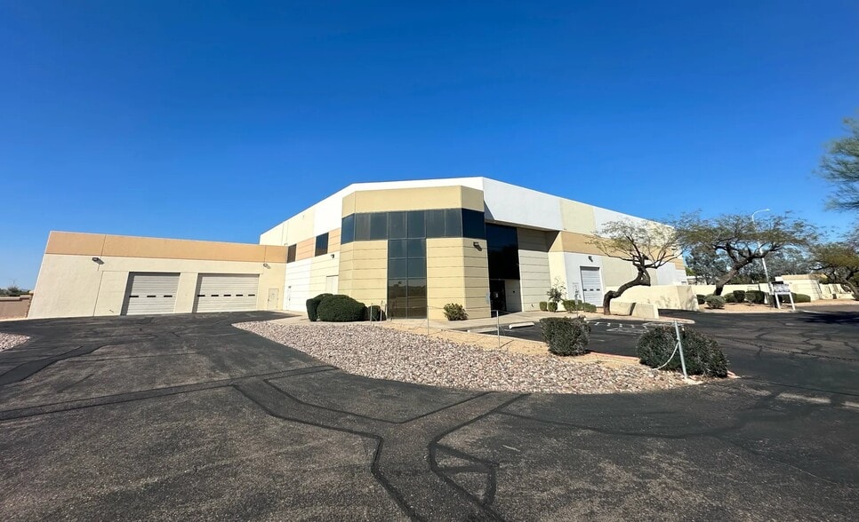 4140 W Mercury Way, Chandler, AZ for lease - Primary Photo - Image 1 of 10