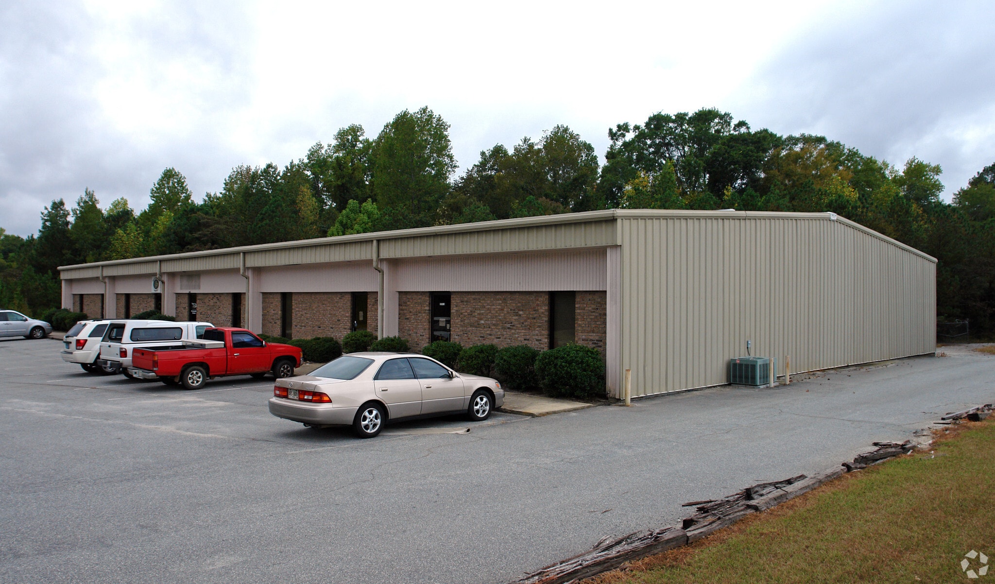 5731 Miller Ct, Columbus, GA for lease Building Photo- Image 1 of 8