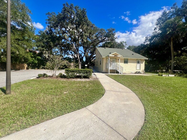 2455 Ark Academy Ct, Sanford, FL for sale - Primary Photo - Image 1 of 25