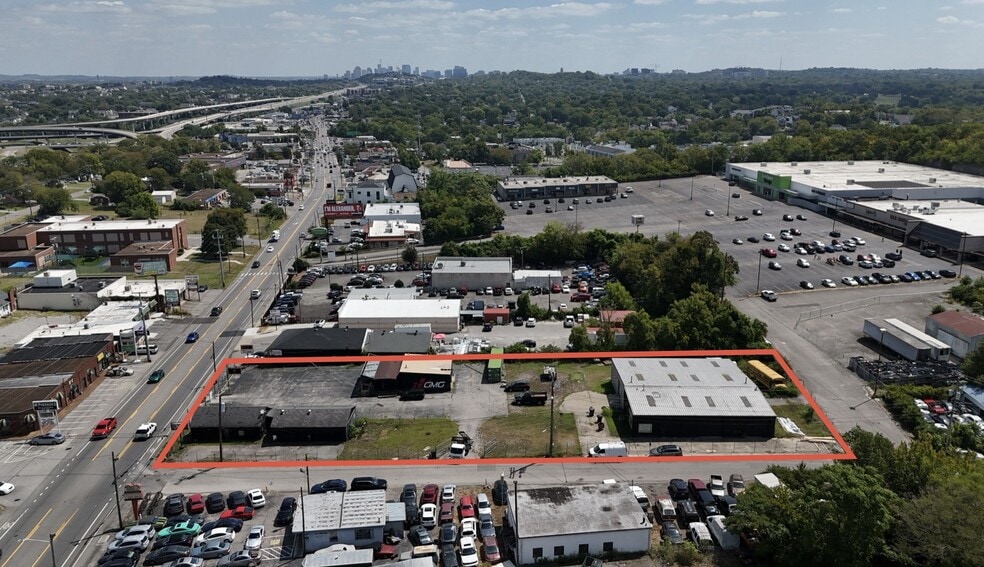 5915 Charlotte Pike, Nashville, TN for sale - Building Photo - Image 2 of 4