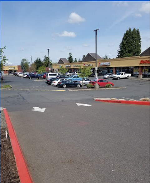 2910-2970 Commercial St SE, Salem, OR à louer - Photo du bâtiment - Image 2 de 8