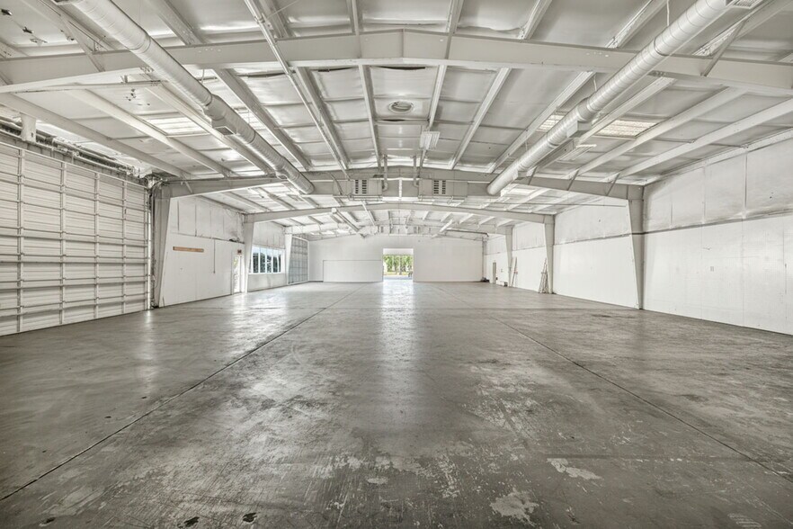 2020 Taylor Rd, Roseville, CA à louer - Photo du bâtiment - Image 3 de 14