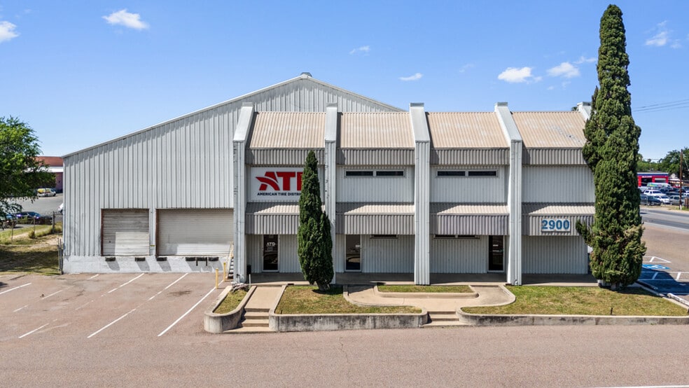 2900 W. Business HWY 83, Mc Allen, TX à louer - Photo du bâtiment - Image 1 de 28