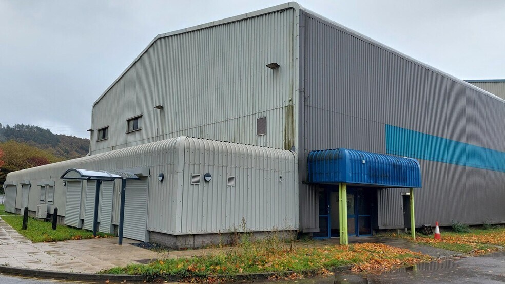 15 Brynhyfryd Rd, Port Talbot à louer - Photo du bâtiment - Image 1 de 4