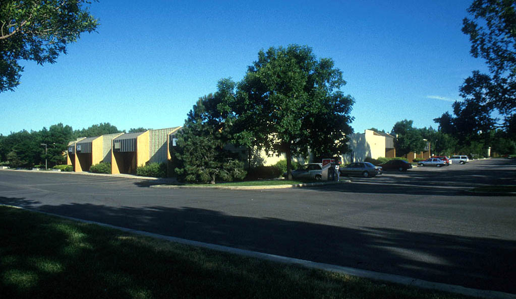3900-4010 Youngfield St, Wheat Ridge, CO for lease Primary Photo- Image 1 of 4