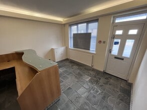 200-204 High Street South, Dunstable for lease Interior Photo- Image 2 of 6
