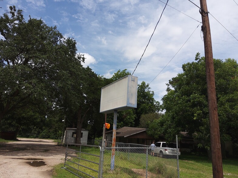 24801 W Highway 6, Alvin, TX for sale - Building Photo - Image 2 of 26