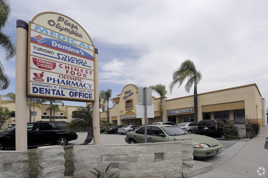 5724-5742 E Olympic Blvd, Commerce, CA à louer - Photo du bâtiment - Image 2 de 5