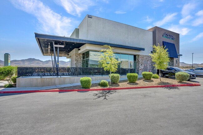 Plus de détails pour 2340 Via Inspirada, Henderson, NV - Commerce de détail à louer