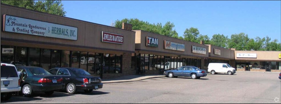 7864-8052 W Jewell Ave, Lakewood, CO à louer - Photo du bâtiment - Image 3 de 6