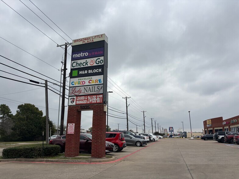 5335 Broadway Blvd, Garland, TX à louer - Photo du bâtiment - Image 2 de 15