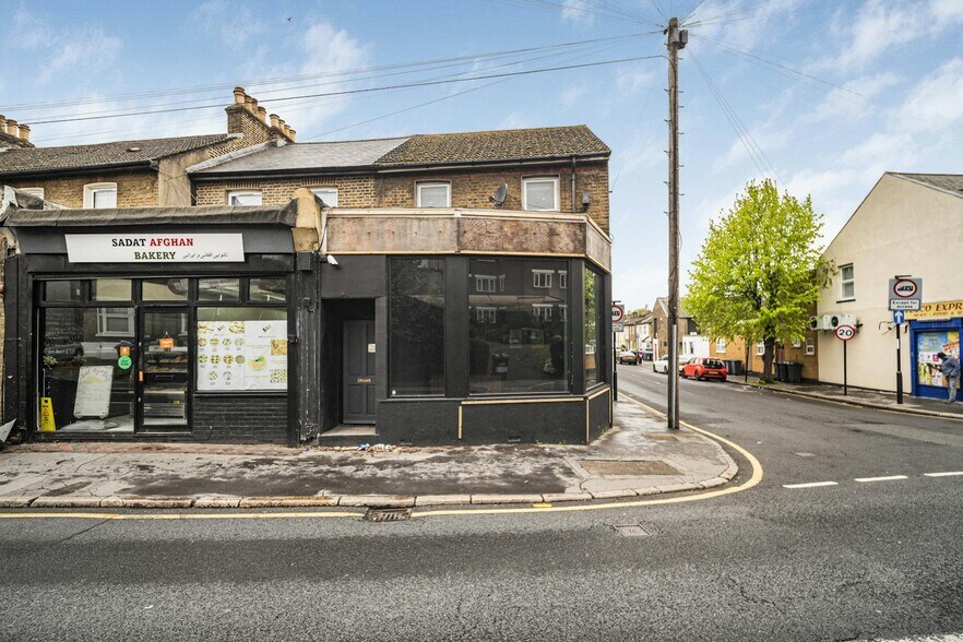 108 Selsdon Rd, South Croydon à vendre - Photo du bâtiment - Image 3 de 16
