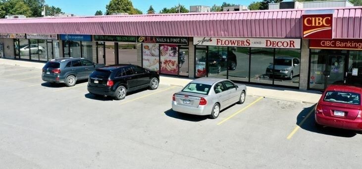 400 Laclie St, Orillia, ON for sale Primary Photo- Image 1 of 1