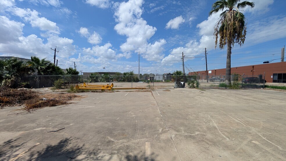 5233 Interstate 37, Corpus Christi, TX à louer - Autre - Image 3 de 17