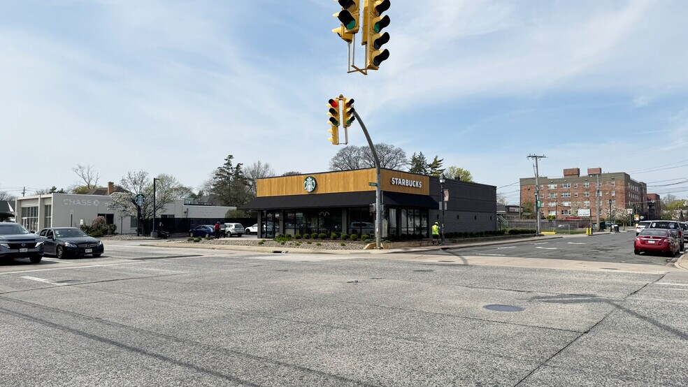 168 Atlantic Ave, Freeport, NY à vendre - Photo du bâtiment - Image 3 de 13