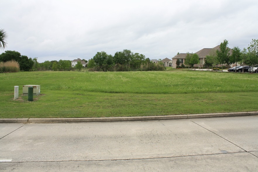 Oak Harbor Blvd, Slidell, LA for sale - Building Photo - Image 3 of 8