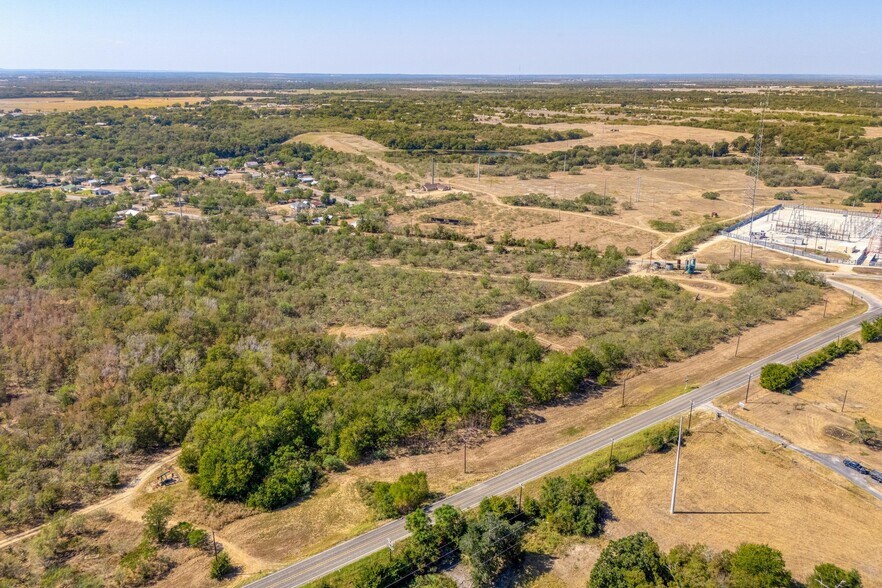 TBD HACKBERRY St, Luling, TX à vendre - Photo du bâtiment - Image 2 de 15