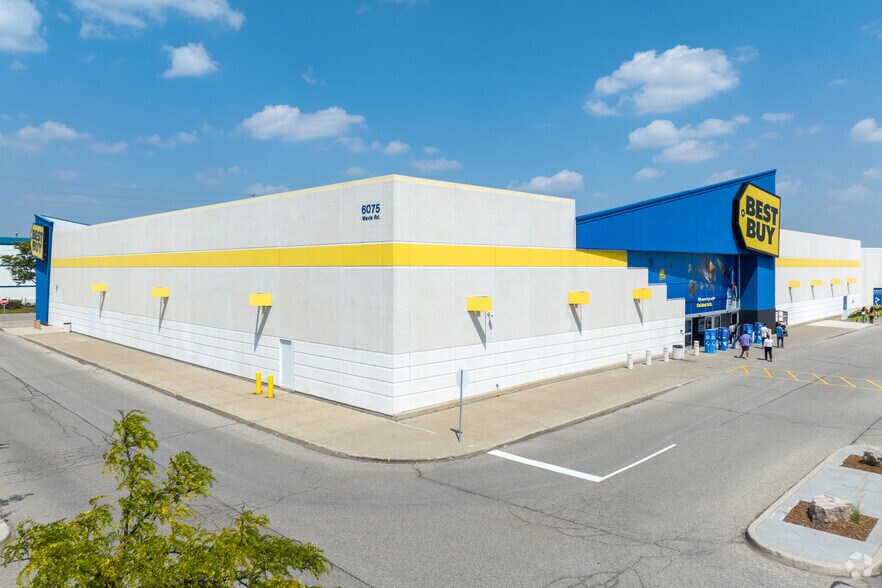 6075 Mavis Rd, Mississauga, ON à louer - Photo du bâtiment - Image 2 de 7