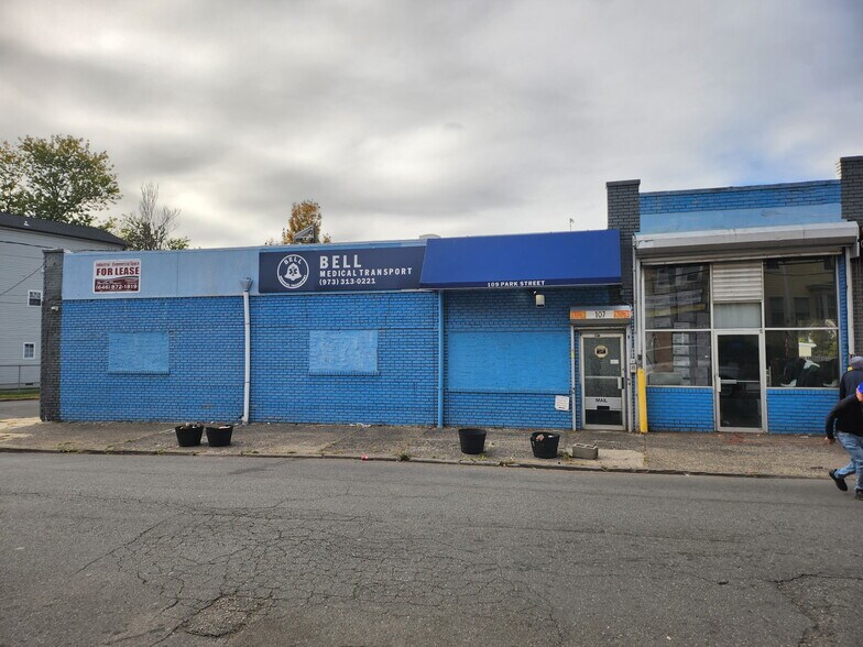109 Park St, Orange, NJ à louer - Photo du bâtiment - Image 3 de 16