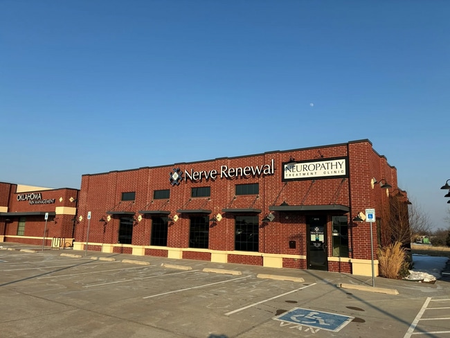 Plus de détails pour 4019 N Flood Ave, Norman, OK - Médical à louer