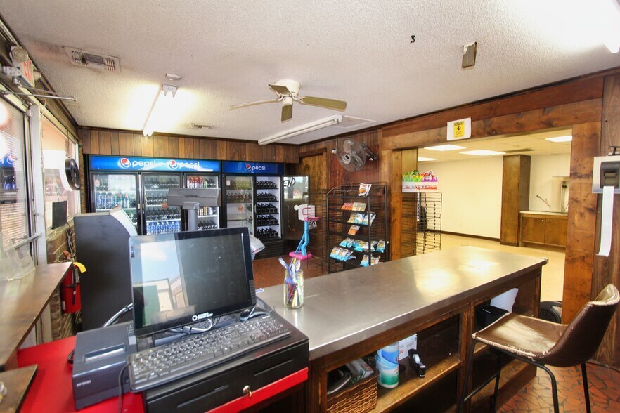 1301 N Cashua Dr, Florence, SC for lease - Building Photo - Image 3 of 13