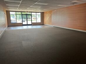 715 E Main St, Henderson, TN for lease Building Photo- Image 2 of 4