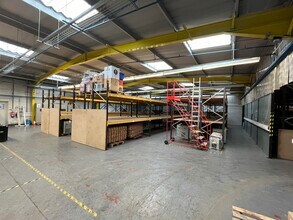 Mylord Cres, Newcastle Upon Tyne for lease Interior Photo- Image 1 of 5