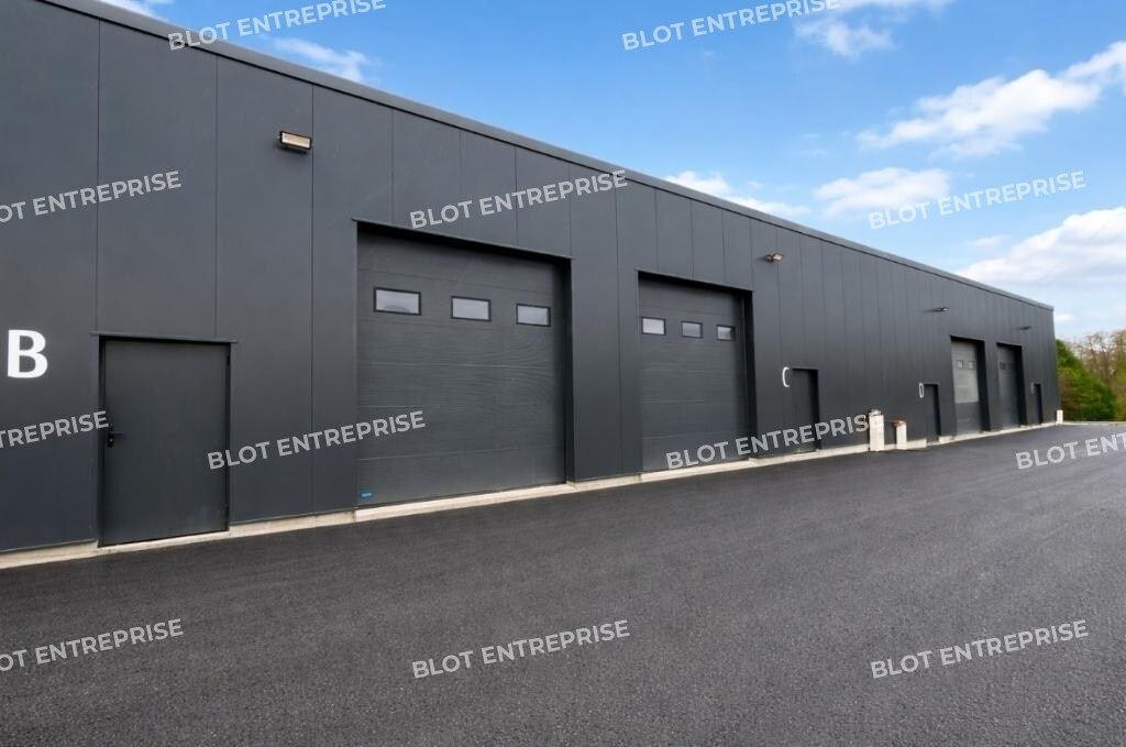 Industrial in Saint-Gilles for lease Building Photo- Image 1 of 4