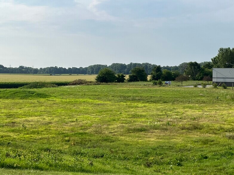 413 SE 3rd St, Ames, IA for sale - Primary Photo - Image 1 of 13