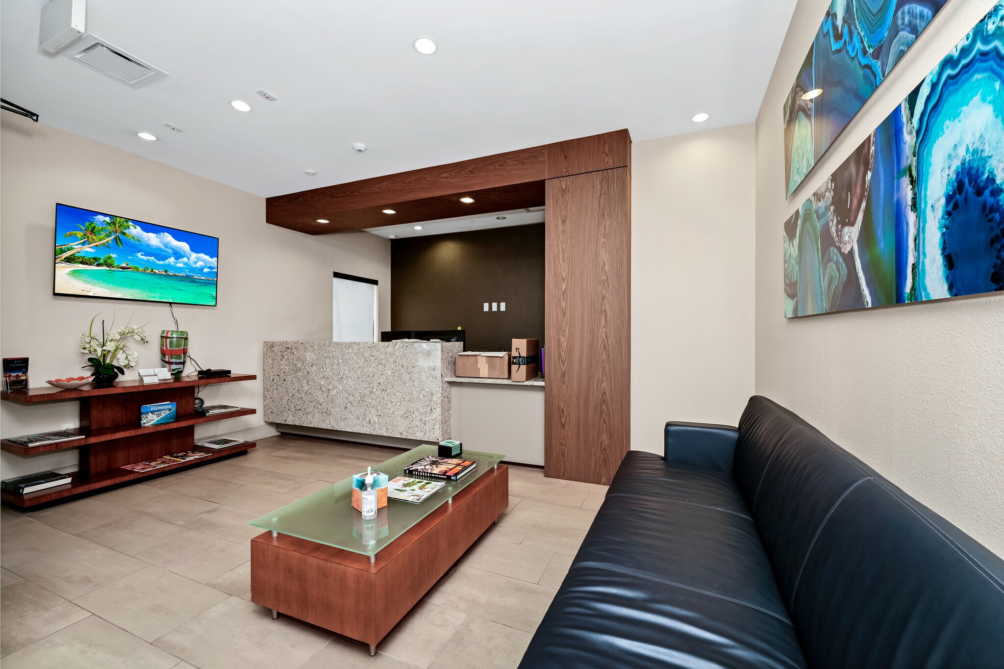 1601 W Colonial Dr, Orlando, FL for sale Interior Photo- Image 1 of 11