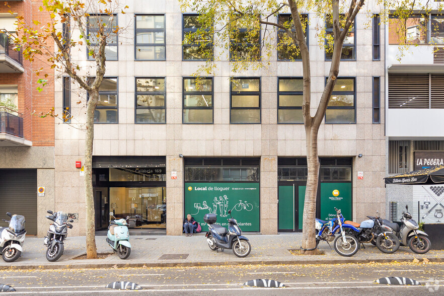 Carrer de Calàbria, Barcelona, Barcelona à louer - Photo du bâtiment - Image 2 de 5