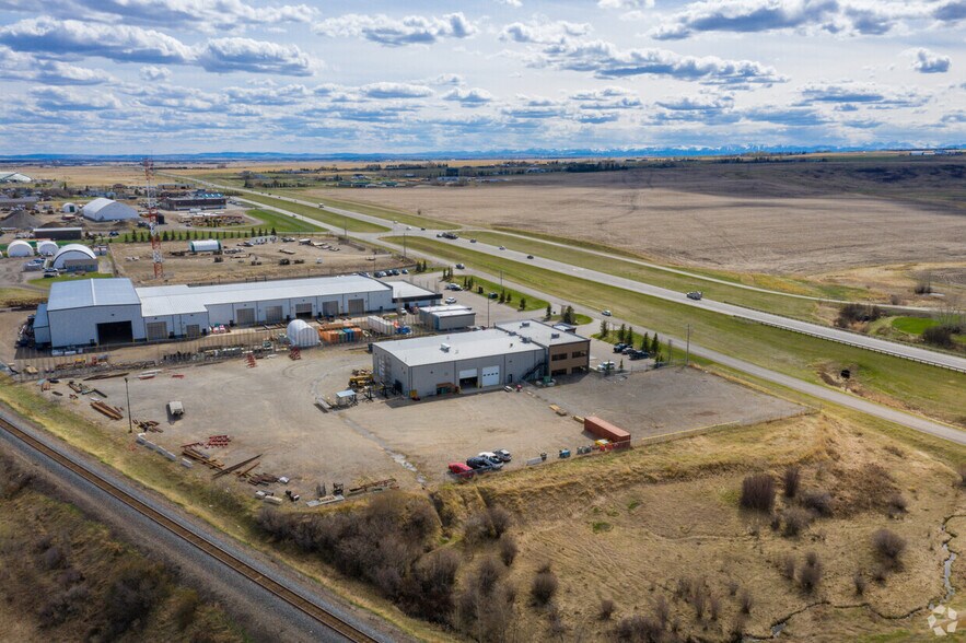 402084 81st St, Foothills No 31, AB à louer - Photo du bâtiment - Image 2 de 14