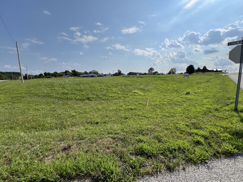 Holder Drive and Thomasville Road, Houston, MO à vendre - Photo du b timent - Image 2 de 3